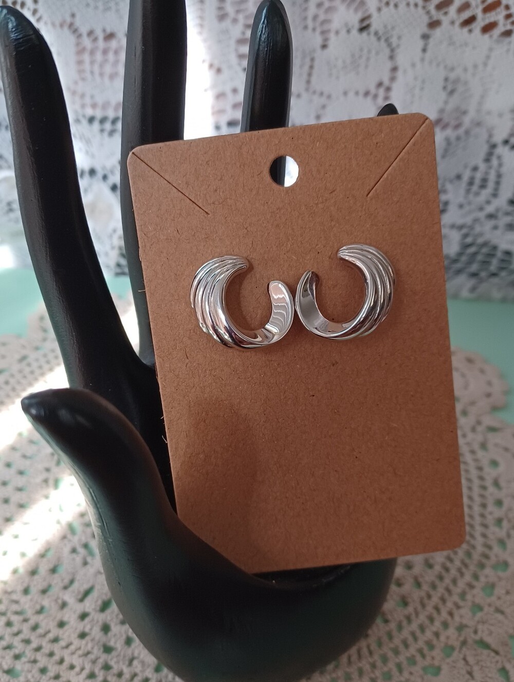 VTG SIGNED MONET SILVER-TONE EARRINGS RIBBED CURVED/CRESCENT HALF-HOOPS & BACKS